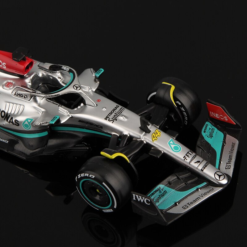 Bburago 1:43 2022 F1 Mercedes-AMG Team W13 #44 Lewis Hamilton Alloy Luxury Vehicle Diecast Cars Formula One Model Toy Gift