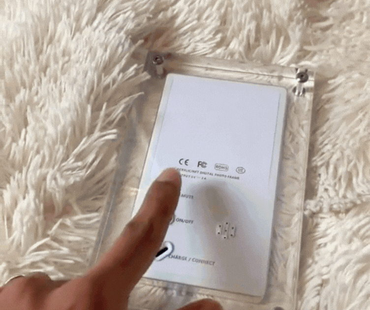 Crystal Clear Memories Digital Frame