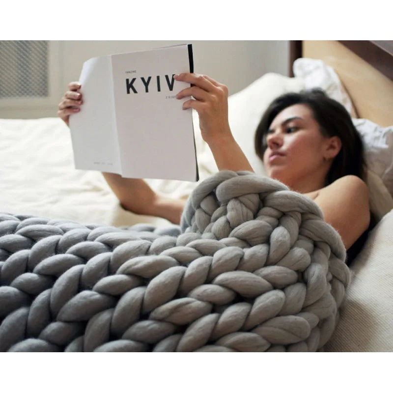 WOSTAR Merino Embrace: Plush Warmth Delight