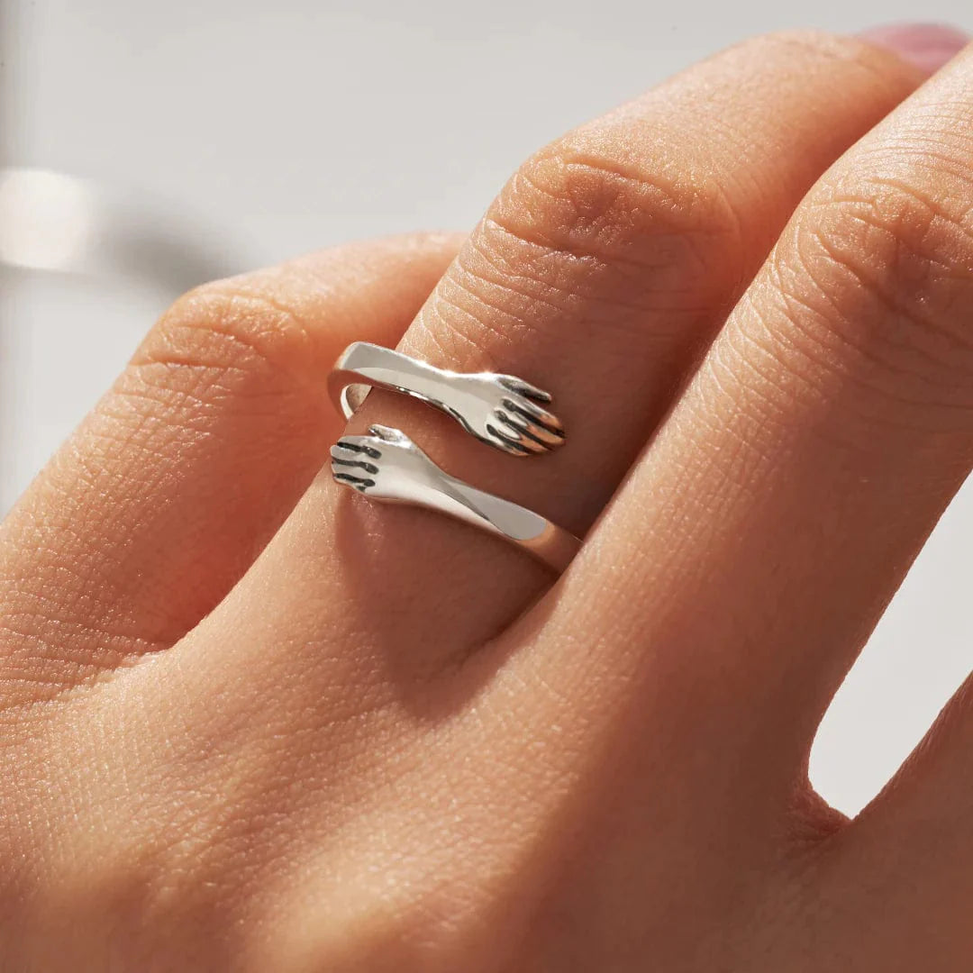 Embracelet: The Adjustable Hug Ring