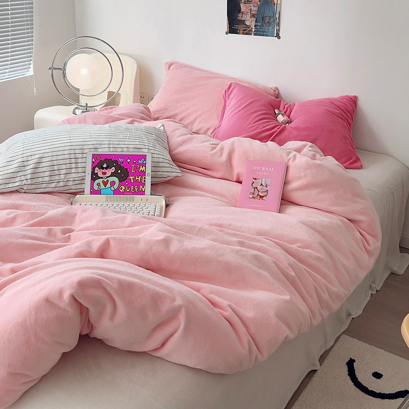 Barbie Pink Contrast Color Black and White Bedding