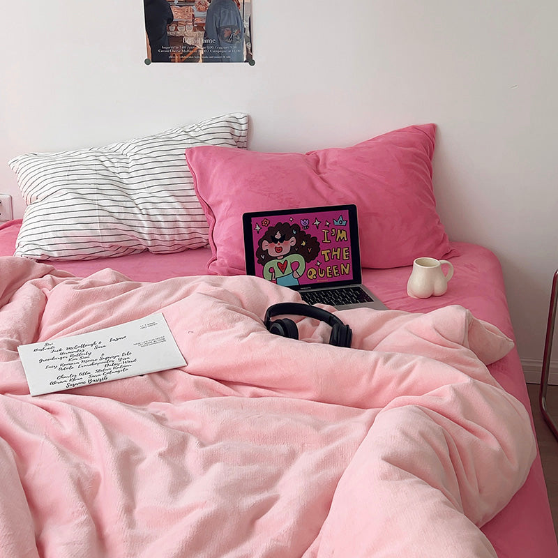 Barbie Pink Contrast Color Black and White Bedding