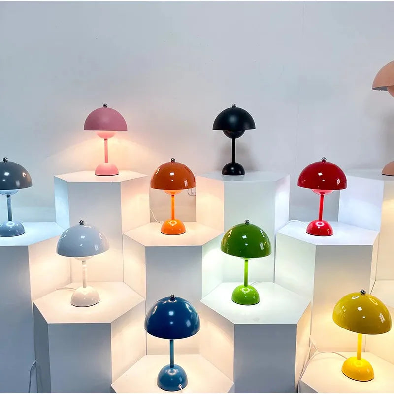 Flower Bud Led Table Lamp Night Light Mushroom Table Lamps Nordic Bedside Wedding Room Desk Simple Decoration Bedroom Modern